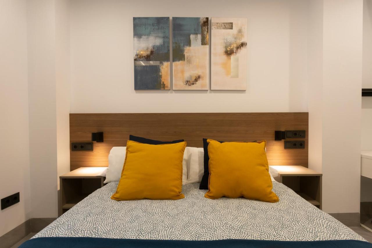 Apartamentos Bajeles Sevilla Urban Exterior foto