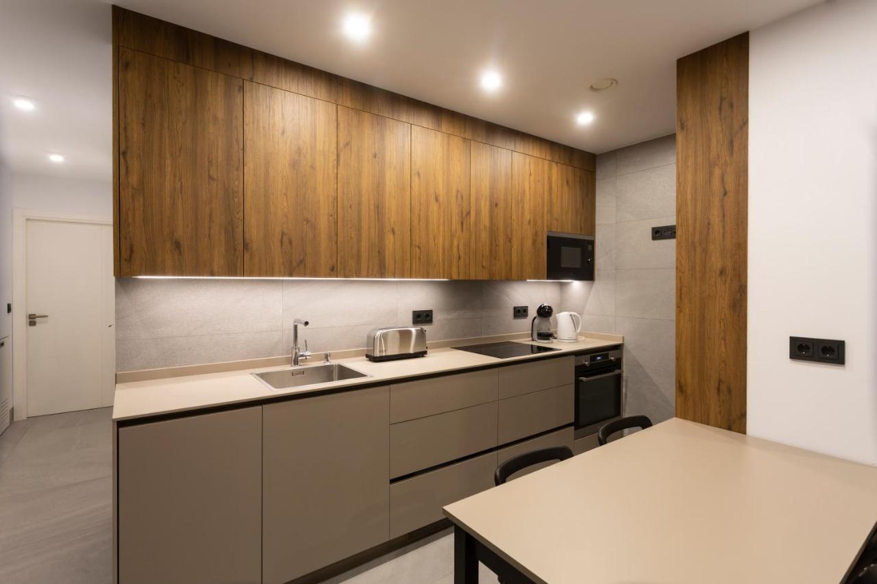 Apartamentos Bajeles Sevilla Urban Exterior foto