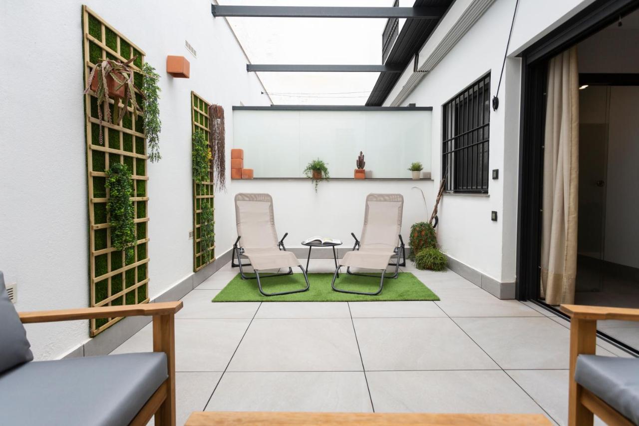 Apartamentos Bajeles Sevilla Urban Exterior foto