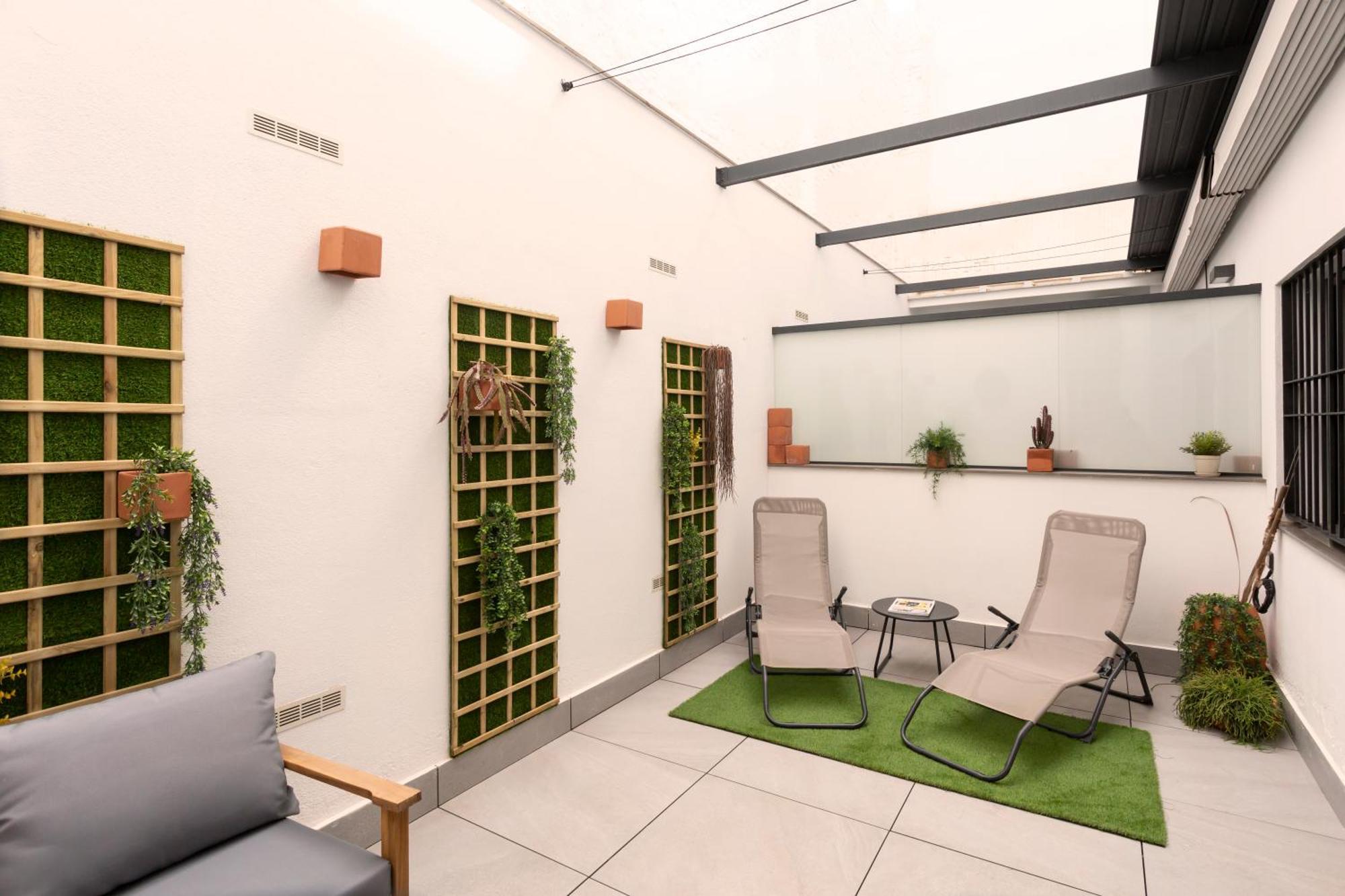 Apartamentos Bajeles Sevilla Urban Exterior foto