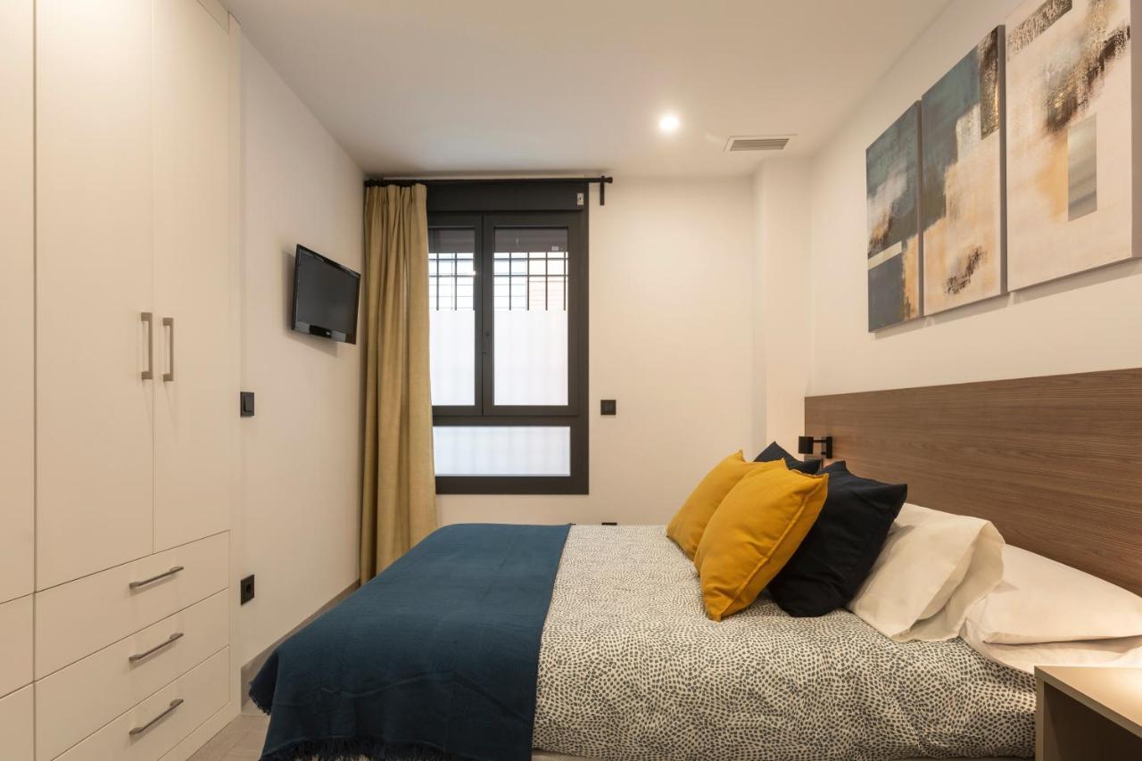 Apartamentos Bajeles Sevilla Urban Exterior foto