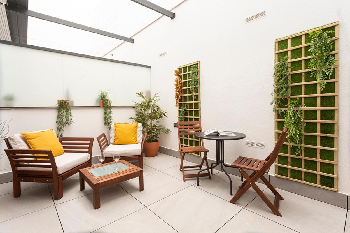 Apartamentos Bajeles Sevilla Urban Exterior foto