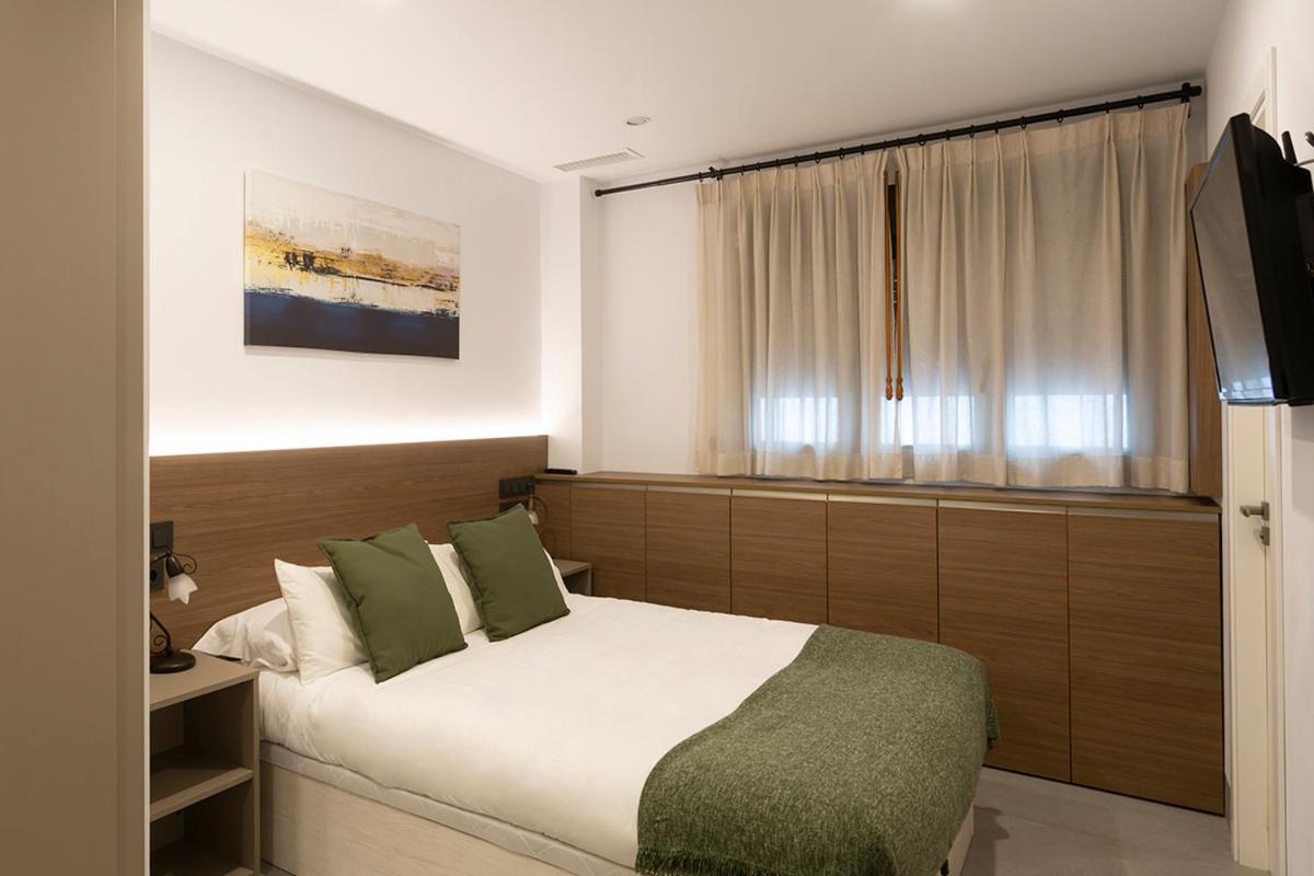 Apartamentos Bajeles Sevilla Urban Exterior foto